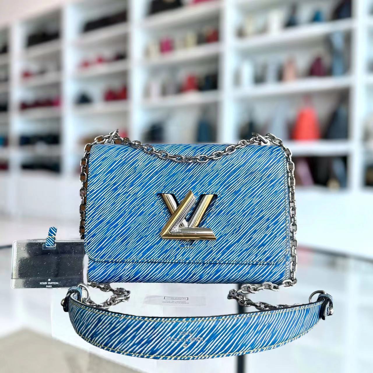 LV Louis Vuitton Twist MM Light Blue Denim EPI Leather Two-tone Metal