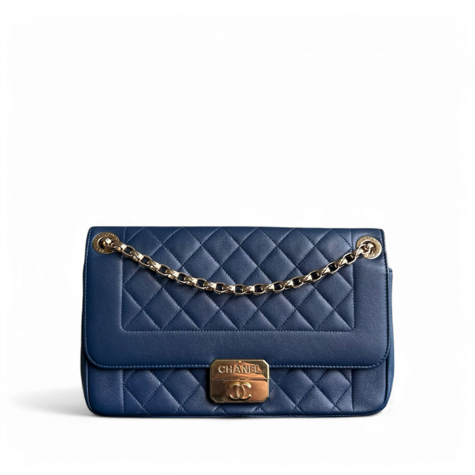 Chanel Chic With Me Medium - Lambskin Quilted 25CM Navy Blue Gold Hardware Series 18